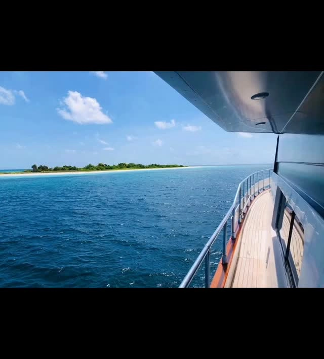 Check out what a trip looks like on your private yacht 🛥️ charter Fascination in the Maldives 🇲🇻 
Ask for your tailored made yacht trip by sending us an email 
📧  info@fascinationmaldives.com 

Follow us and put a like 👍 

#maldives #yachtcharters #maldivestrip #holidayvacation #traveladvisor