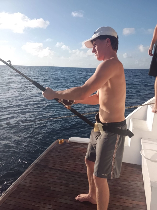 A little fishing before we hit the surf break this morning !!
Tuna sashimi and fish for lunch ! 
Great way to start the holidays 

www.fascinationmaldives.com 

#fishing #surfandfish #trolling #maldives #yachtcharter