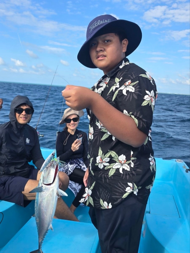 Fishing 🎣 trip with family, second time repeaters from Malaysia !!
Fascination hosts people from all over the world !!

www.fascinationmaldives.com 

#fishing #fishingtrips