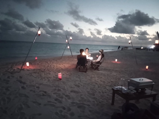 Private dinner for our guests !! Desert island ! Dine with your feet in the sand !
Look out at sea 🛥️ Fascination is waiting, anchored for the night 

www.fascinationmaldives.com 
📧 info@fascinationmaldives.com 

#yachtlife⚓️ #privatedining #unforgetabletrip❤️ #beachdinner #desertislanddinner